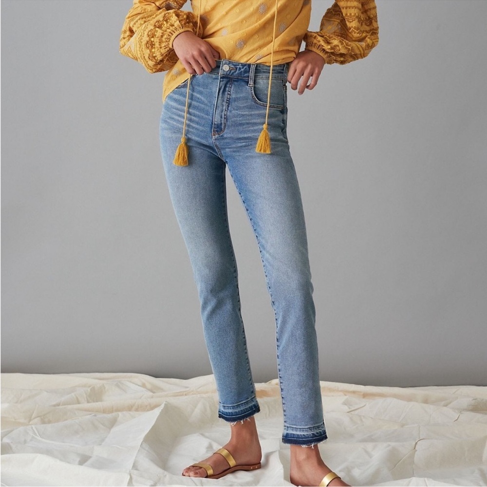 Anthropologie Pilcro High Rise Cigarette Slim Straight Raw Hem Jeans